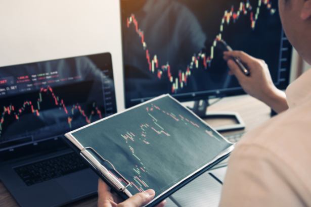 Rodrigo Balassiano analisa como as notas comerciais influenciam diretamente o fluxo de caixa e a liquidez dos FIDCs.