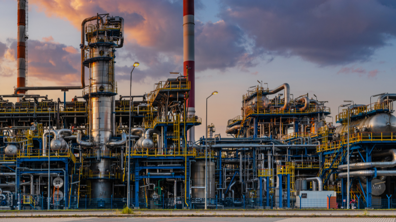 A tecnologia brasileira desperta interesse internacional em negociações voltadas ao setor de refinarias, como destaca Paulo Roberto Gomes Fernandes.