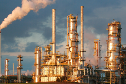 Os investidores árabes negociam em Houston a aquisição de tecnologia brasileira para refinarias no Kuwait, observa Paulo Roberto Gomes Fernandes.